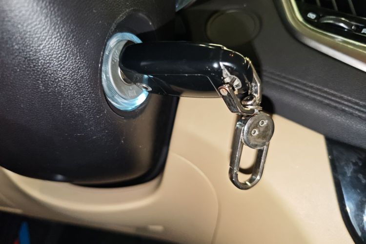 长安 逸动 2016款 1.6L 自动风尚型中控内饰11