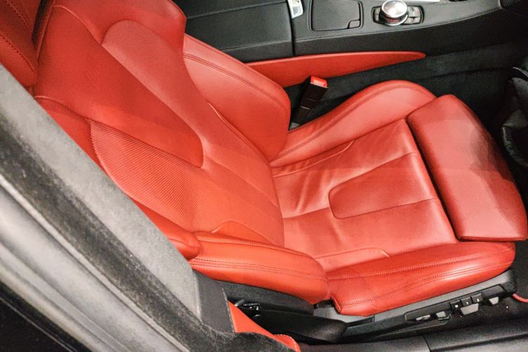 宝马M6 2013款 M6 Gran Coupe中控内饰41