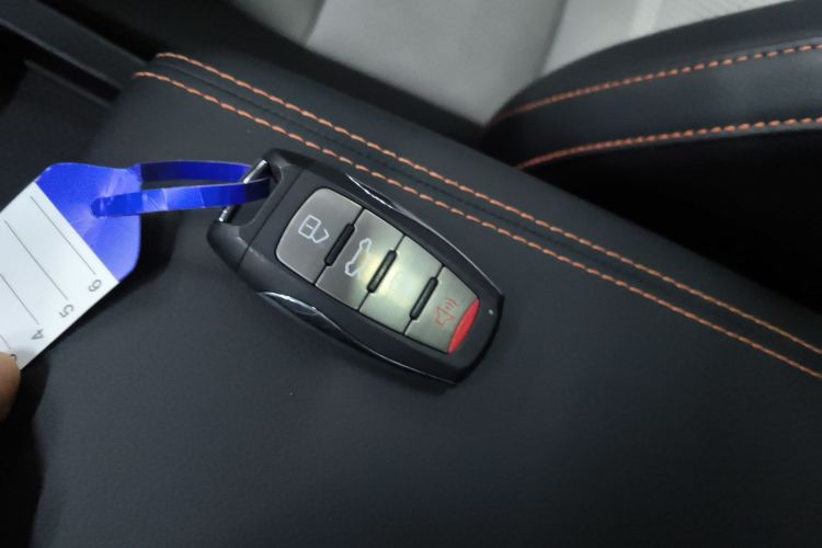 哈弗赤兔 2021款 激擎版 1.5T 铂金兔中控内饰7001