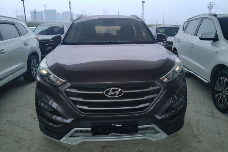 现代 途胜 2015款 1.6T 双离合两驱智能型车身外观2