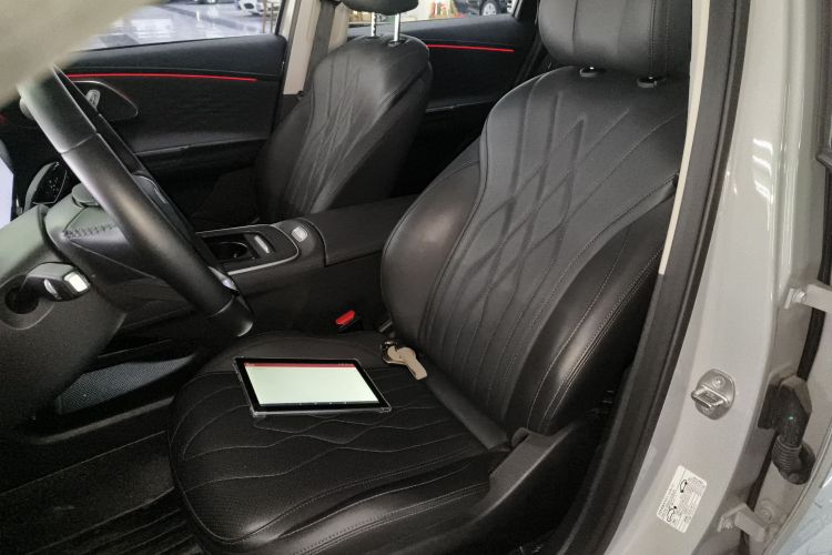 奇瑞 风云A8L 2025款 1.5TGDI 145km 豪华型中控内饰19