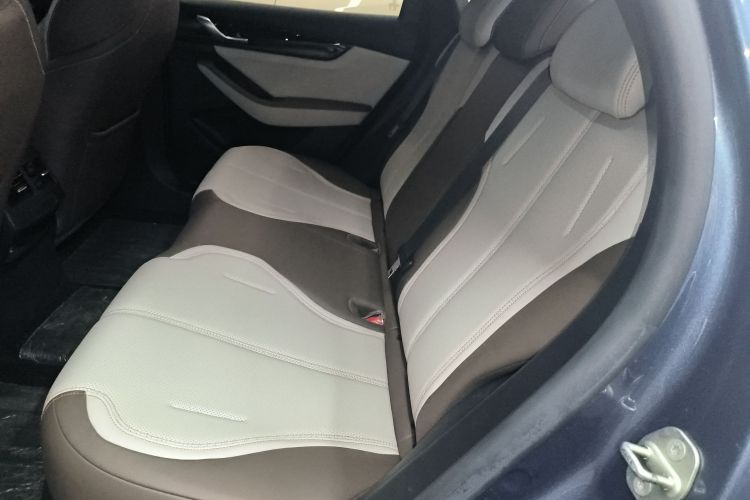 比亚迪 秦PLUS 2024款 荣耀版 DM-i 55KM领先型中控内饰21