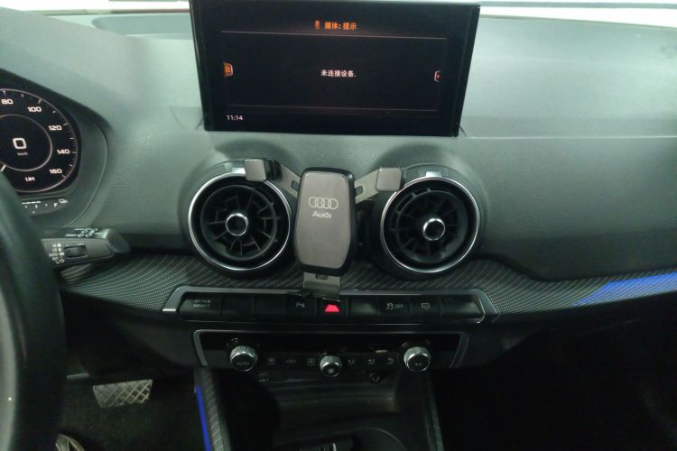 奥迪Q2L e-tron 2019款 Q2L e-tron 纯电智酷型中控内饰16