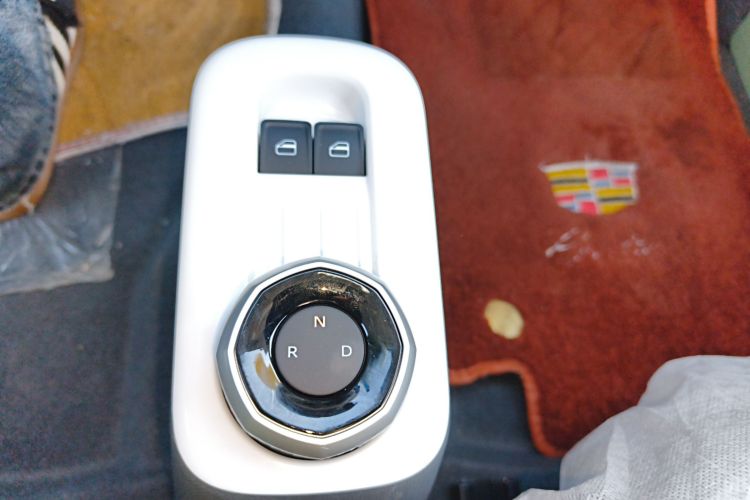 吉利银河 2025款 210km 熊猫骑士中控内饰18