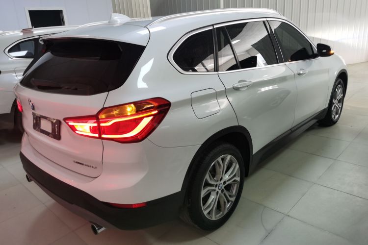 宝马X1 2019款 sDrive20Li 领先型车身外观7