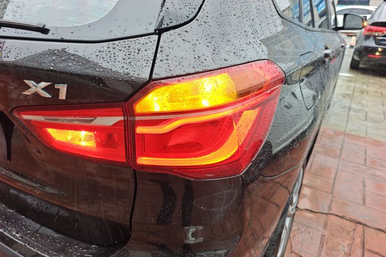 宝马X1 2016款 sDrive20Li 豪华型车身外观6006