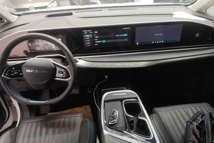 上汽大通MAXUS 大通G90 2022款 2.0T 星际旗舰版中控内饰16