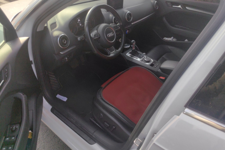 奥迪A3 2014款 Sportback 35 TFSI 自动舒适型中控内饰20