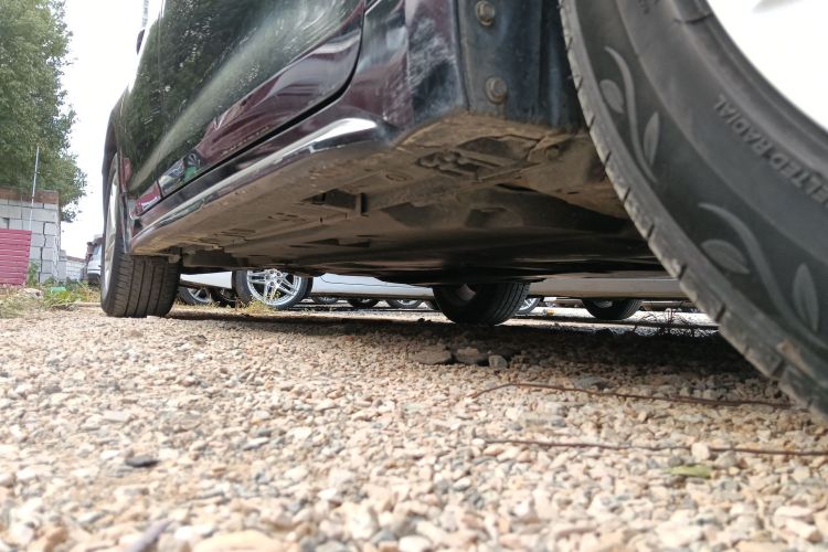 丰田 雷凌 2019款 185T CVT豪华版 国VI局部细节9001