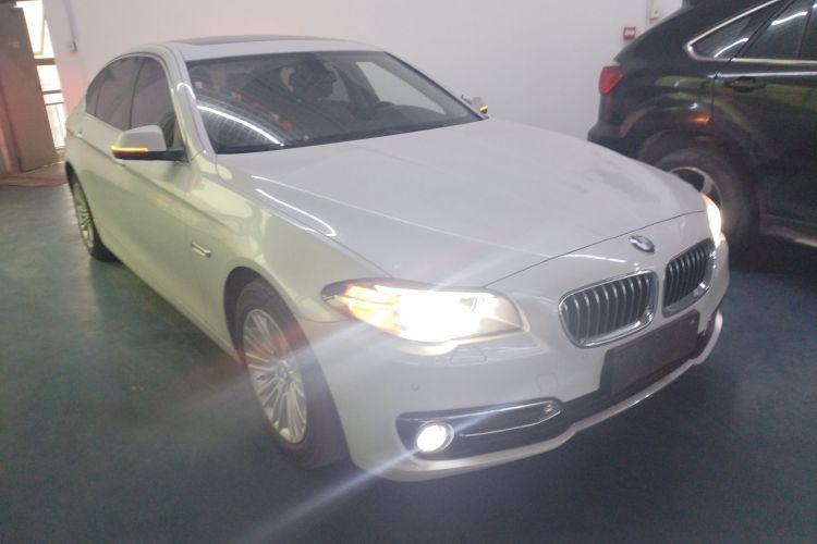 宝马5系 2014款 525Li 领先型车身外观3