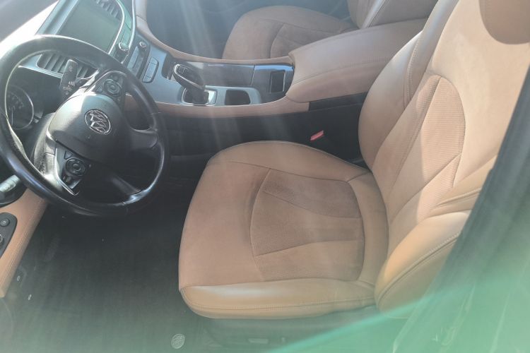 别克 君越 2016款 20T 精英型中控内饰20