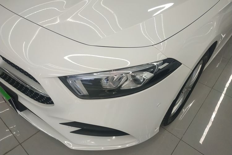 奔驰A级 2021款 A 200 L 运动轿车动感型局部细节36