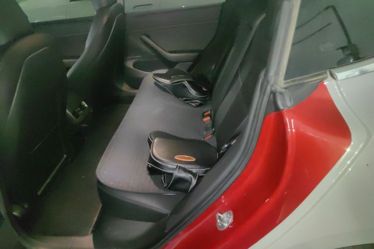 特斯拉 Model 3 2020款 改款 长续航后轮驱动版中控内饰21