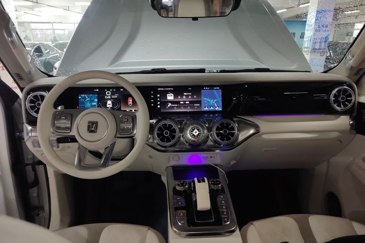 超境汽车 共创坦克300 2021款 2.0T 赛博坦克中控内饰12