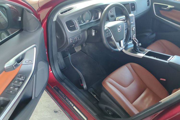 沃尔沃S60 2014款 S60L T5 智驭版中控内饰7003