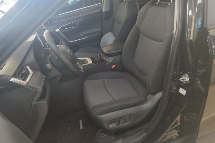 丰田 RAV4荣放 2021款 2.0L CVT两驱风尚版中控内饰19