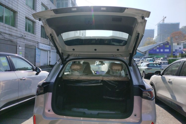 五菱汽车 缤果S 2025款 325km 尊享款机舱底盘23