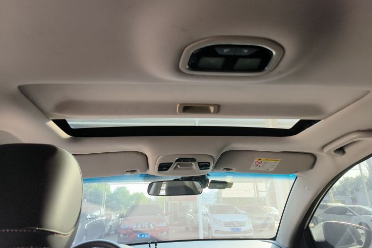 吉利汽车 帝豪 2019款 领军版 1.5L 手动向上互联型 国V局部细节22