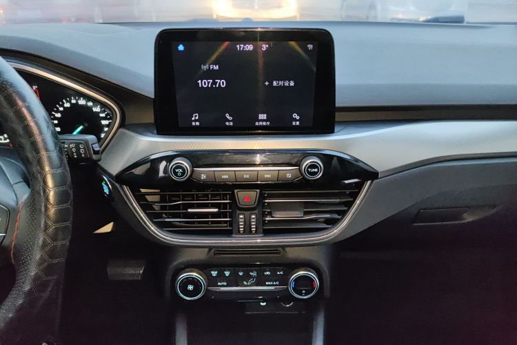 福特 福克斯 2020款 两厢 EcoBoost 180 自动锋潮型局部细节16