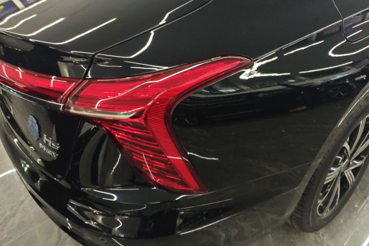 红旗H5 PHEV 2025款 130 超混版车身外观9