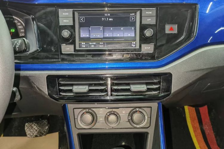 大众 Polo 2019款 Plus 1.5L 自动炫彩科技版中控内饰16