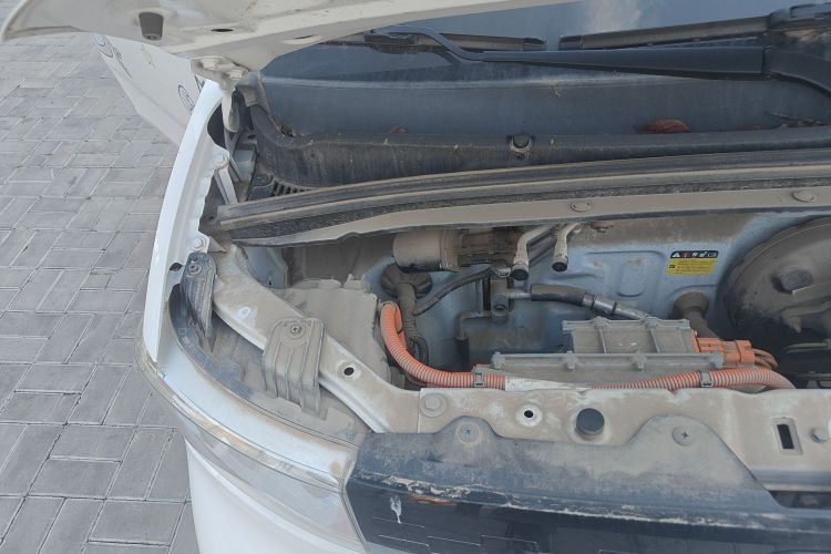 五菱汽车 宏光MINIEV 2020款 自在款 磷酸铁锂局部细节9006