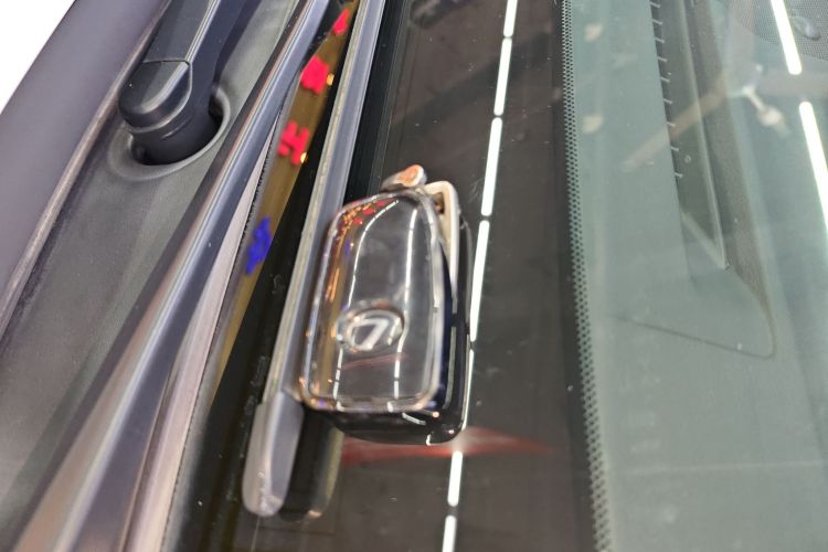 雷克萨斯NX 2016款 200 全驱 锋尚版中控内饰11