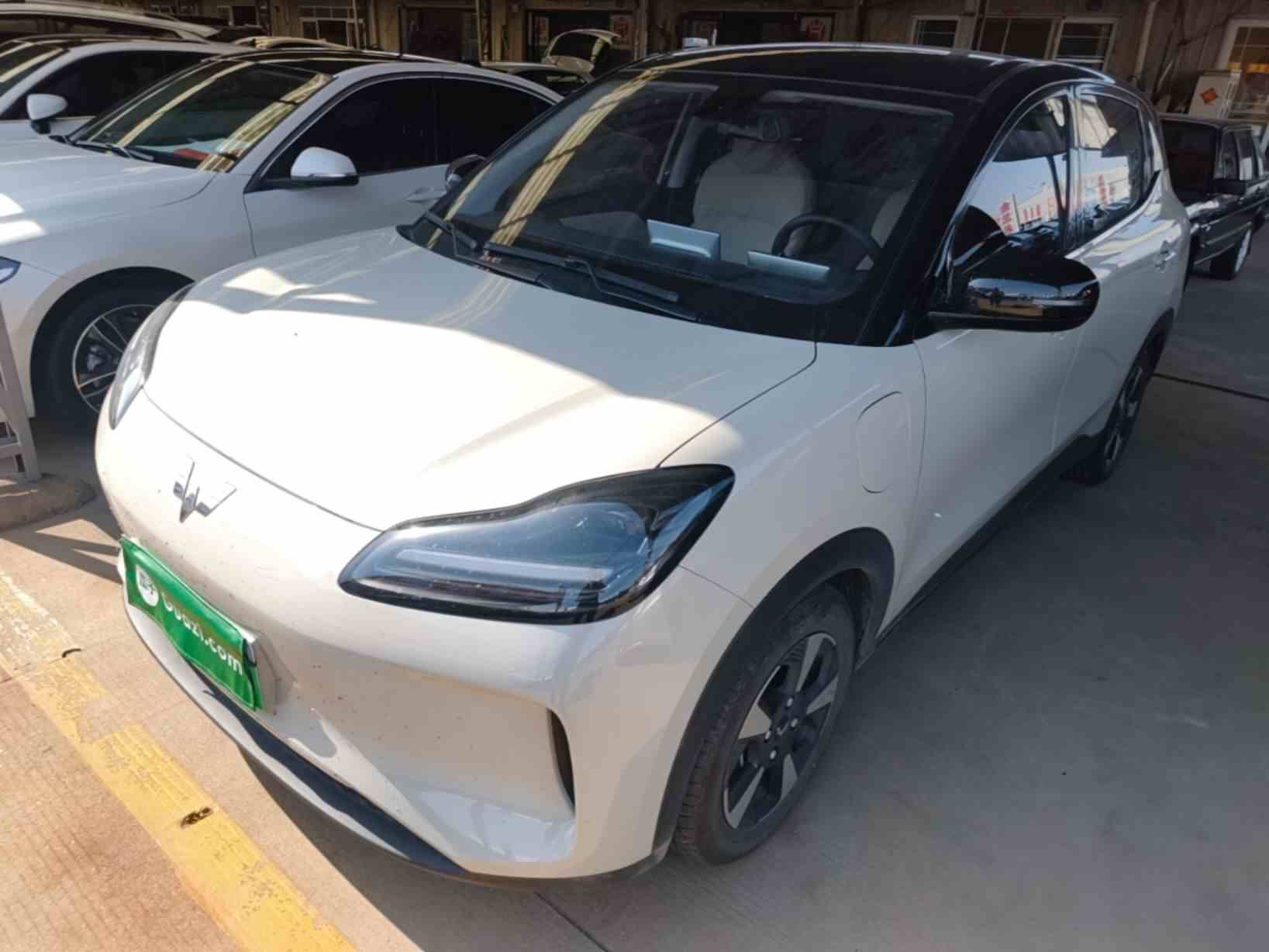 五菱汽车 五菱缤果PLUS 2024款 330km 五座版(2)
