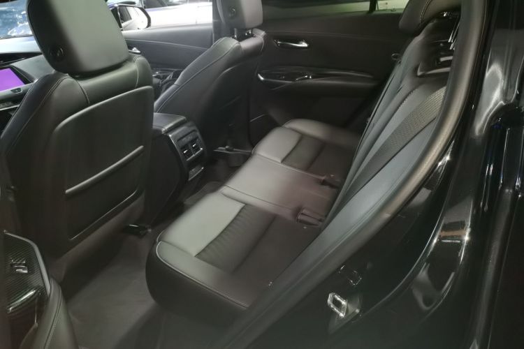 凯迪拉克XT4 2018款 28T 两驱技术型中控内饰21