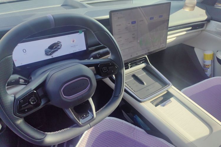 领克07 2024款 EM-P 126长续航 Halo中控内饰16