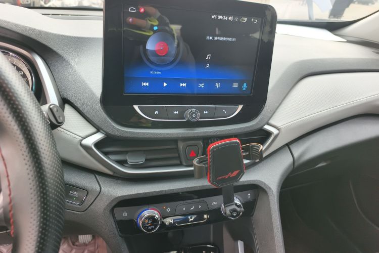 雪佛兰 沃兰多 2020款 轻混 530T 自动劲享版（5+2款）中控内饰16