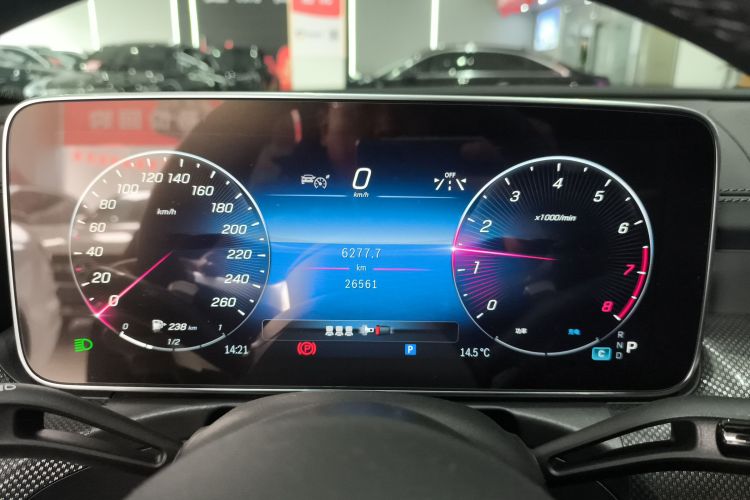 奔驰C级 2024款 改款 C 260 L 皓夜运动版中控内饰14