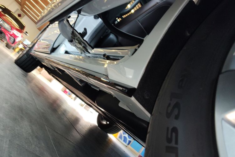 丰田 赛那SIENNA 2023款 2.5L混动 铂金版局部细节9002