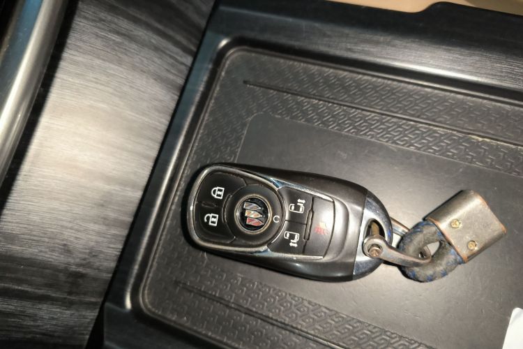 别克GL8 2020款 ES陆尊 653T 尊享型中控内饰11