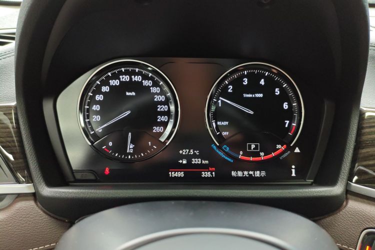 宝马X1 2022款 xDrive25Li 尊享型中控内饰14