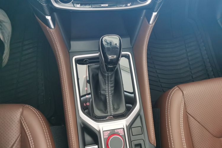 斯巴鲁 森林人 2019款 2.0i 智擎运动版中控内饰18