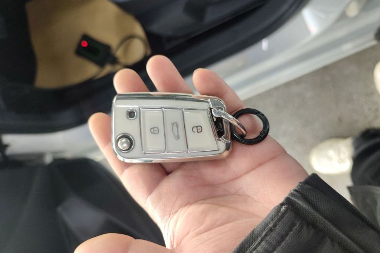 大众 朗逸 2023款 300TSI DSG满逸版中控内饰11