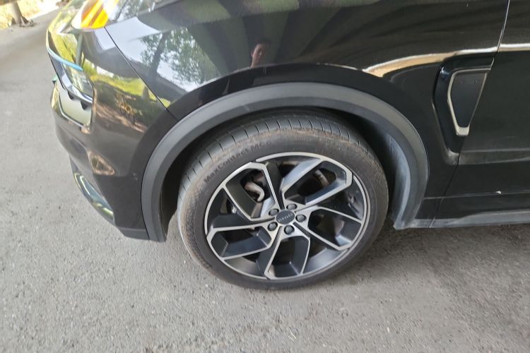 领克05 2022款 2.0TD 两驱耀Halo车身外观35