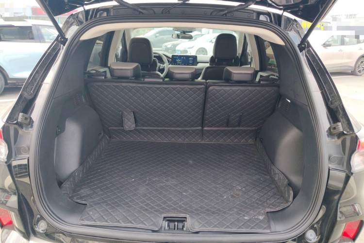 福特 锐际 2020款 EcoBoost 245 两驱耀享款机舱底盘23