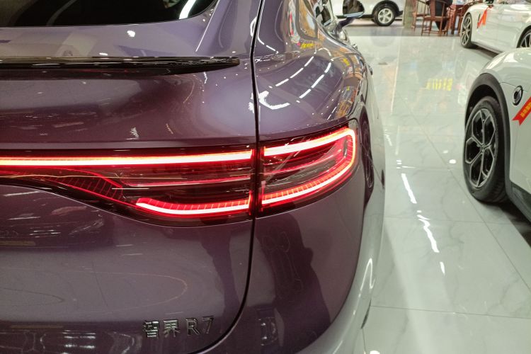 鸿蒙智行 智界R7 2025款 增程 251km Max车身外观6006