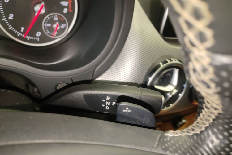 奔驰B级 2015款 B 200 时尚型局部细节18