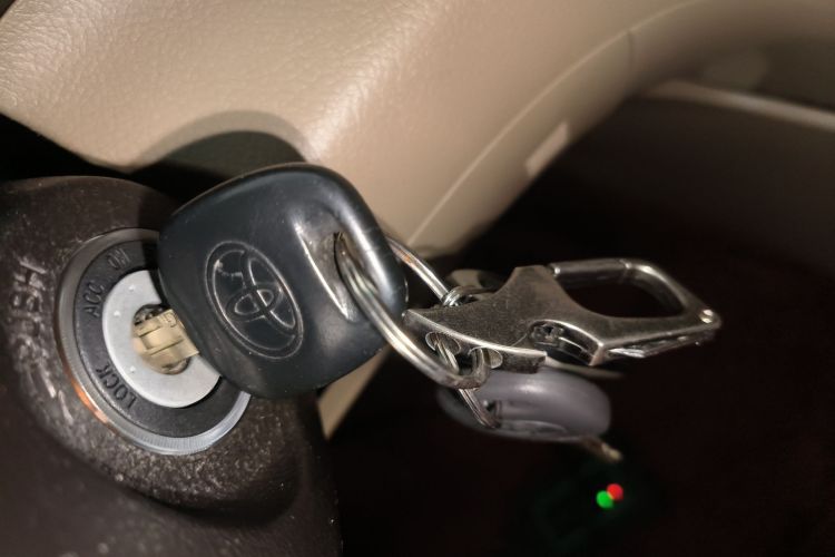 丰田 汉兰达 2012款 2.7L 两驱5座精英版中控内饰11