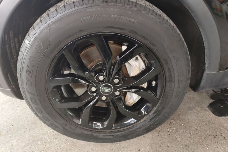 路虎 发现 2019款 3.0 SC V6 SE车身外观35