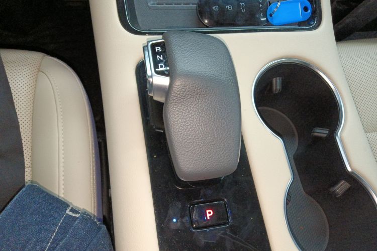 鸿蒙智行 问界M5 2023款 增程后驱标准版中控内饰18