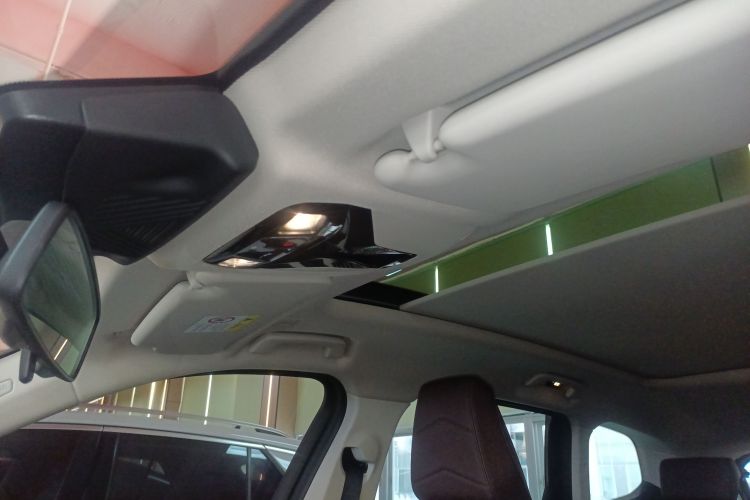 宝马X1 2023款 sDrive25Li X设计套装中控内饰22