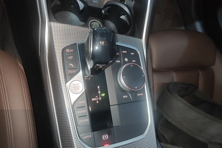 宝马3系 2020款 325Li M运动曜夜套装中控内饰18