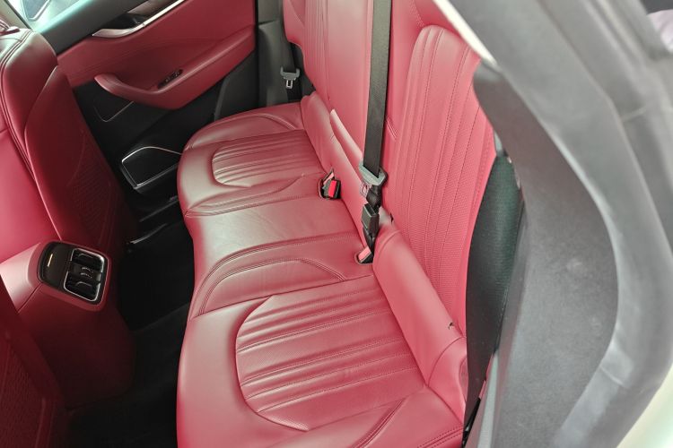 玛莎拉蒂 Levante 2016款 3.0T 标准型中控内饰7004