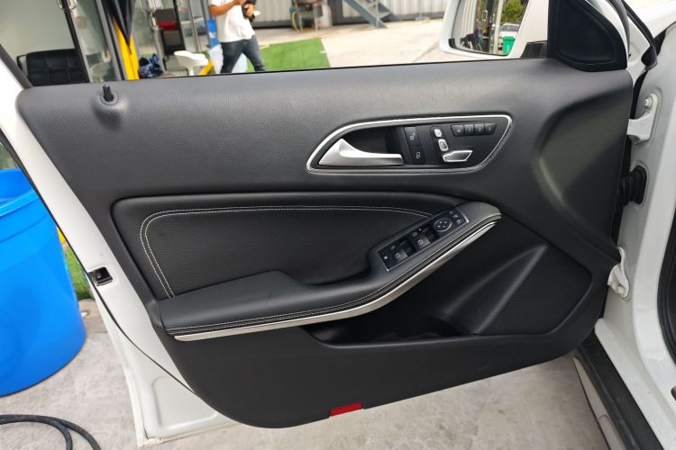 奔驰GLA 2017款 GLA 200 时尚型中控内饰7007