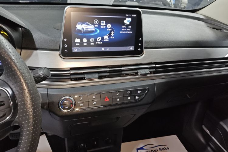 大运 悦虎 2023款 300 标准版中控内饰16