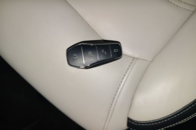 比亚迪 元Pro 2021款 要爱一生版中控内饰7001